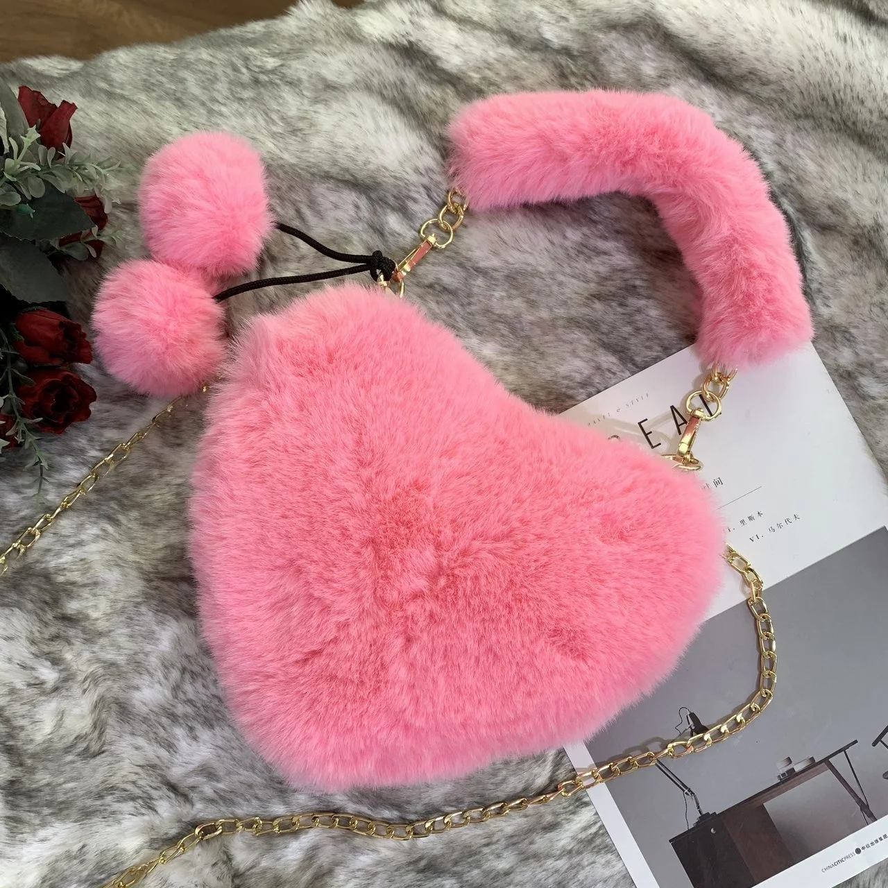 

cute young crossbody purses sewing chain heart-shaped Plush bag Handbags For Women, Customized color