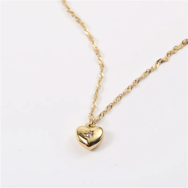 

Post Faux Diamond Round Solitaire Pendant Halo Necklace 18K Gold Plated Heart Pendant Necklace Trendy Jewelry Wholesale