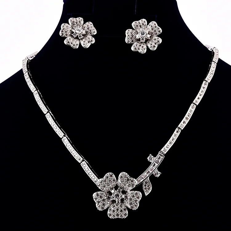 

Luxury Zircon Jewelry Set Flower Pendant Necklace Stud Earring Women Fashion Party Bridal Engagement Wedding Jewelry Set