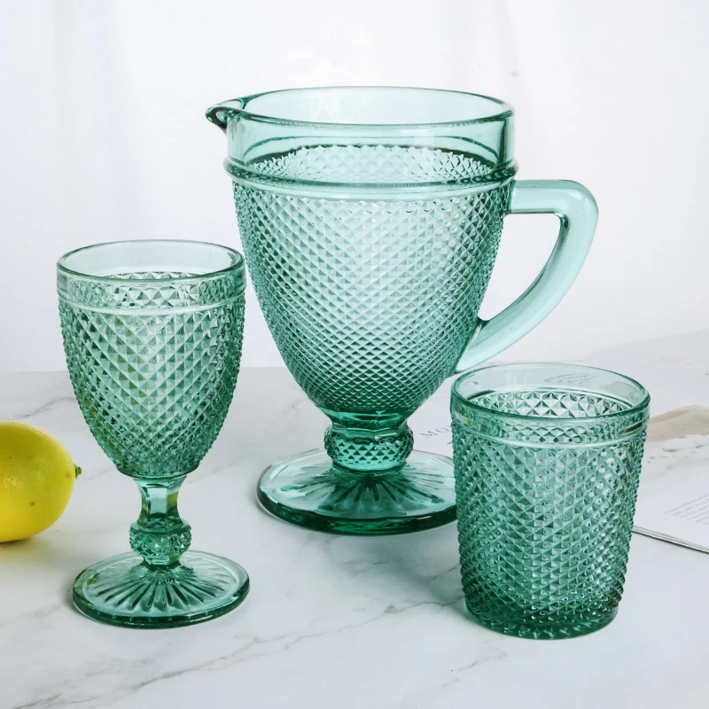 

2021 Trend Tiffany Blue Solid Color Giant Embossed Wine Glass Goblet for Bar and Wedding, Amber solid color