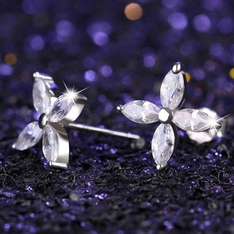 

New Lucky Four-leaf Flower Earrings Shiny Zircon Wedding Engagement Party Fashion Earring Bride Jewelry, Picture shows