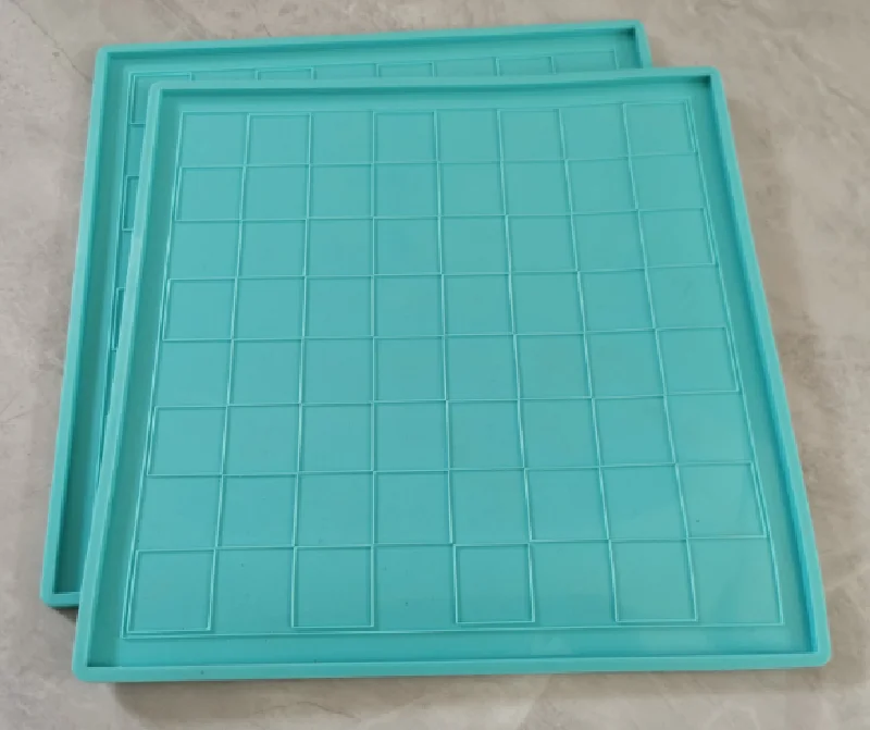 

LOVE'N LV306X DIY handmade silicone epoxy resin mold for chess board with crown 12 handmade pieces sugar turning mold