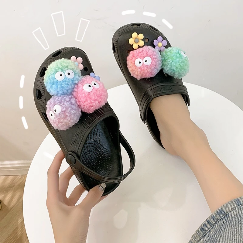 

Wholesale manufacturers Fashion Women Garden hole crocse Clog Beach Slide Jibbitz Charms Shoes