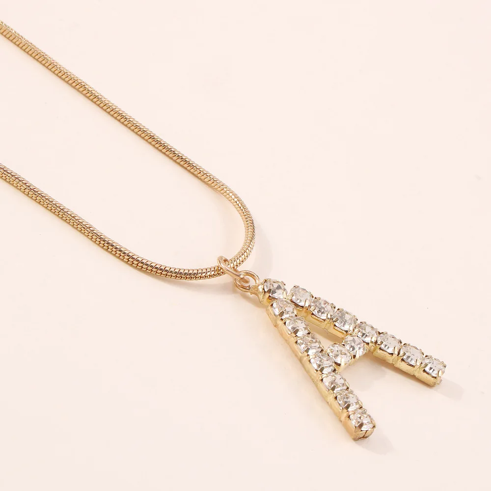 

2021 Creative Fashion Thin Chain Initial Letter Necklace Crystal Initial Letter A Necklace