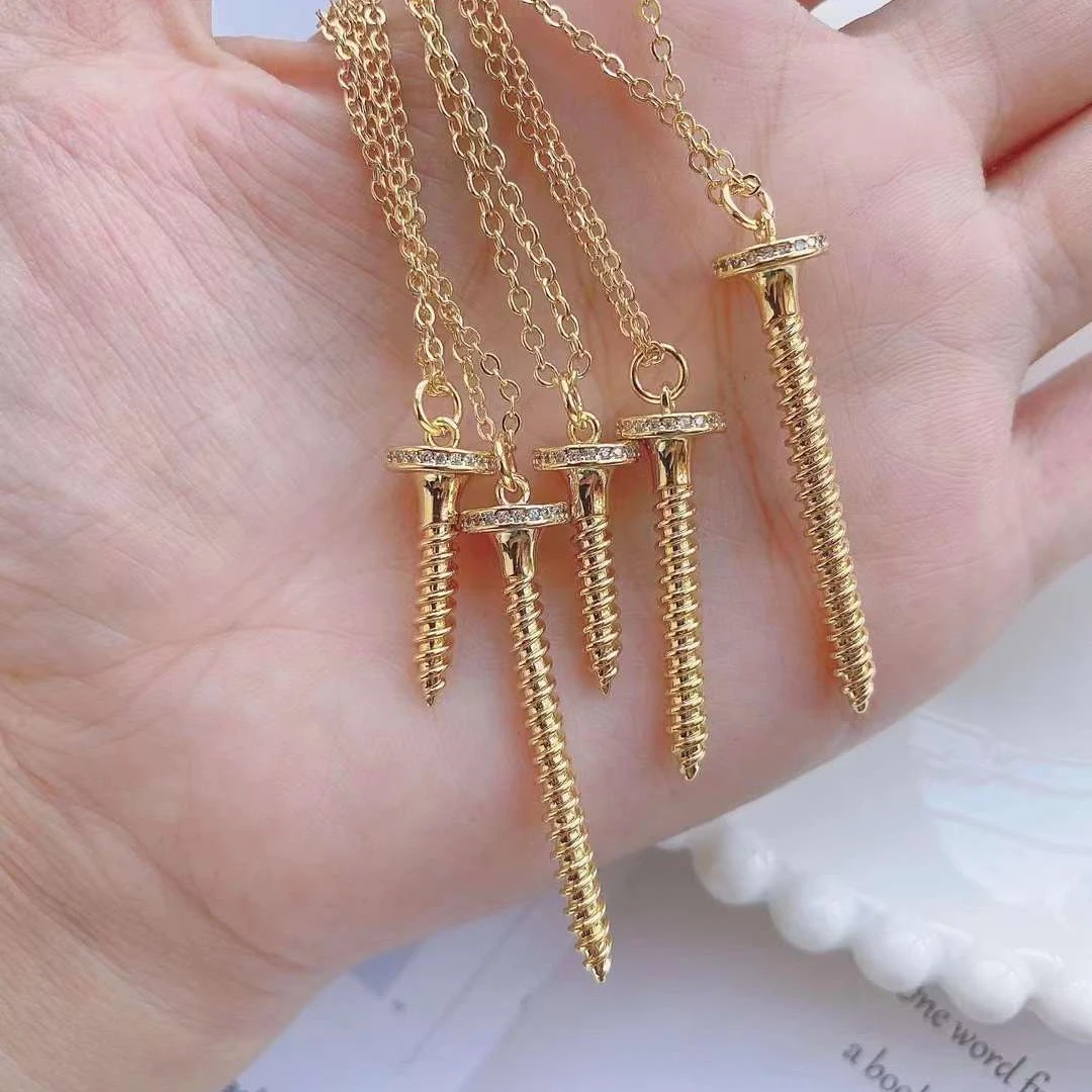 

Creative Simple Style 24K Gold Plated Cubic Zirconia Long Nails Pendant Necklace For Winter Jewelry Accessories