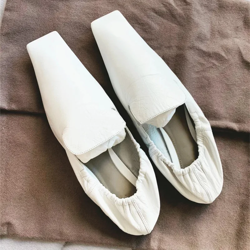 

2021 New Arrival Fashion Ladies Casual Moccasin Shoes Solid Color Soft Bottom Square Head Elastic Band Witch Women Loafers