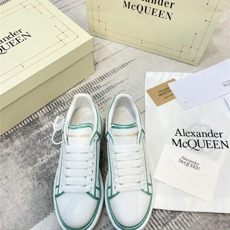 

2021 SNEAKERS MC QUEENS WOMEN CAUSAL SHOES high quality COMFORTABLE DAILY SPOTS SHOES FOR WOMEN, All color
