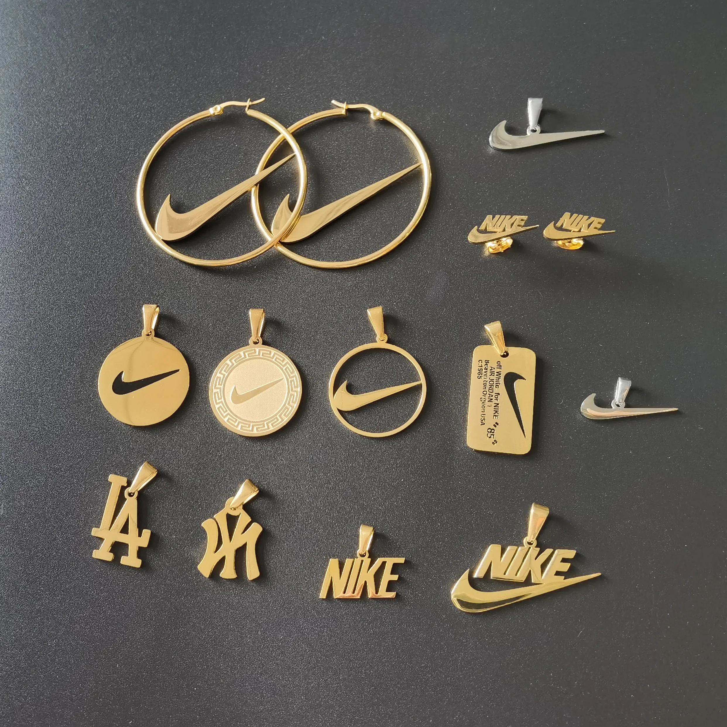 

High Polished Urban Street Swoosh Tick Necklace 18K 14K Gold Plated Charm Necklace Stainless Steel Pendant Chain Cuban Bracelet