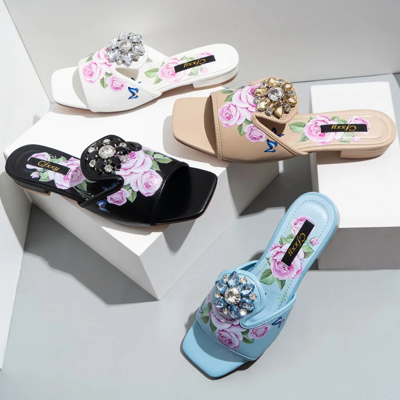 

Designer Flower Rhinestones Flip Flops Flat Sandals Luxury Slippers Women Famous Brands Custom Slippers House Sandals Slipper