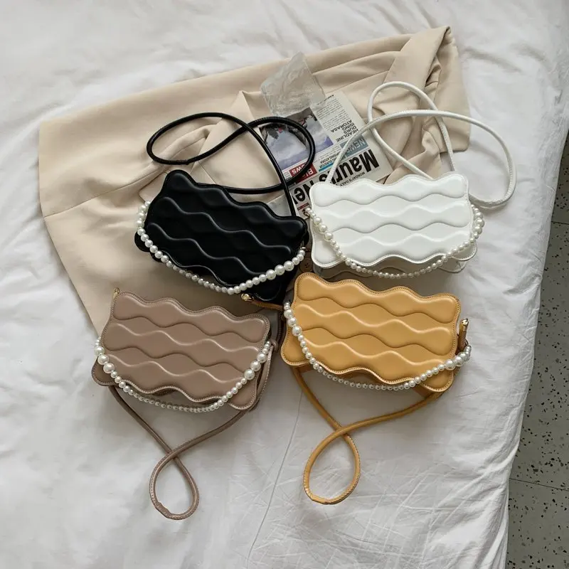 

2021 Latest Young Lady Pearl Hand Bags Fashion Purses Popular Ladies Handbags For Women