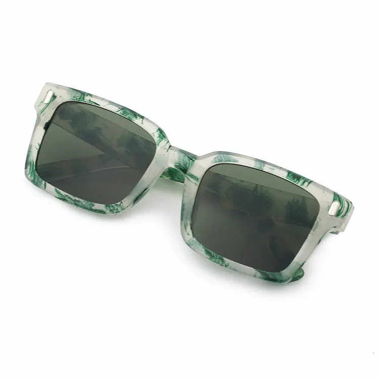 

VIFF HP21563 Vintage Painting Glasses Hot Shein Selling Handmade Unique Design Recycled Plastic Sunglasses