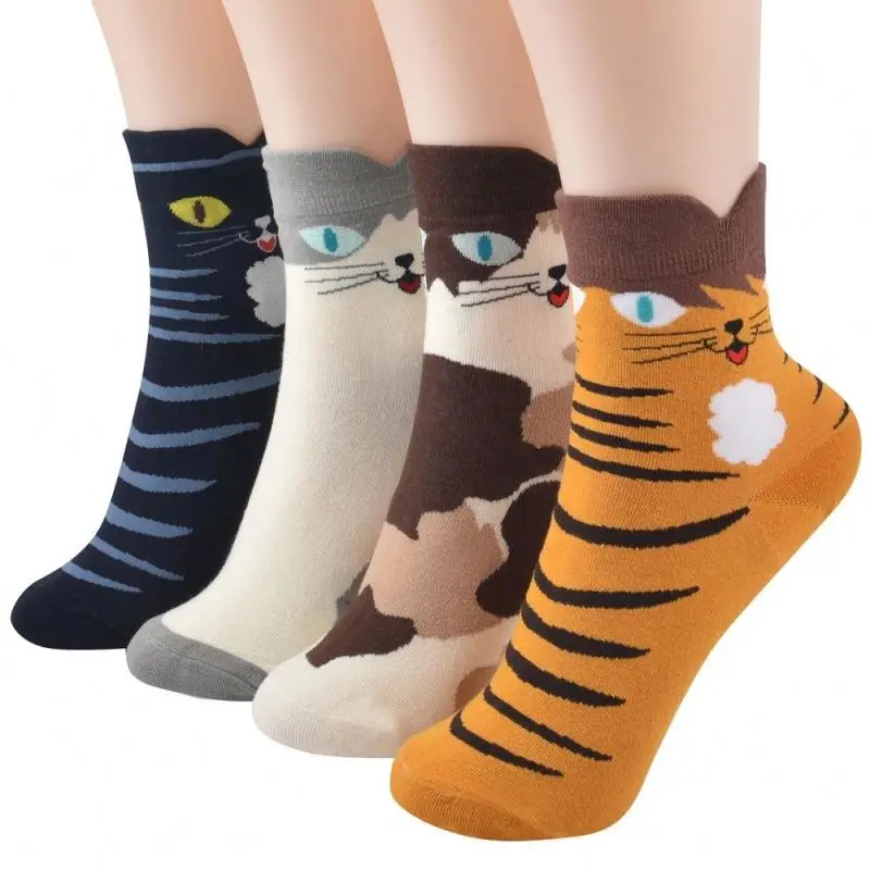 

2021 style solid color crew socks both men and women