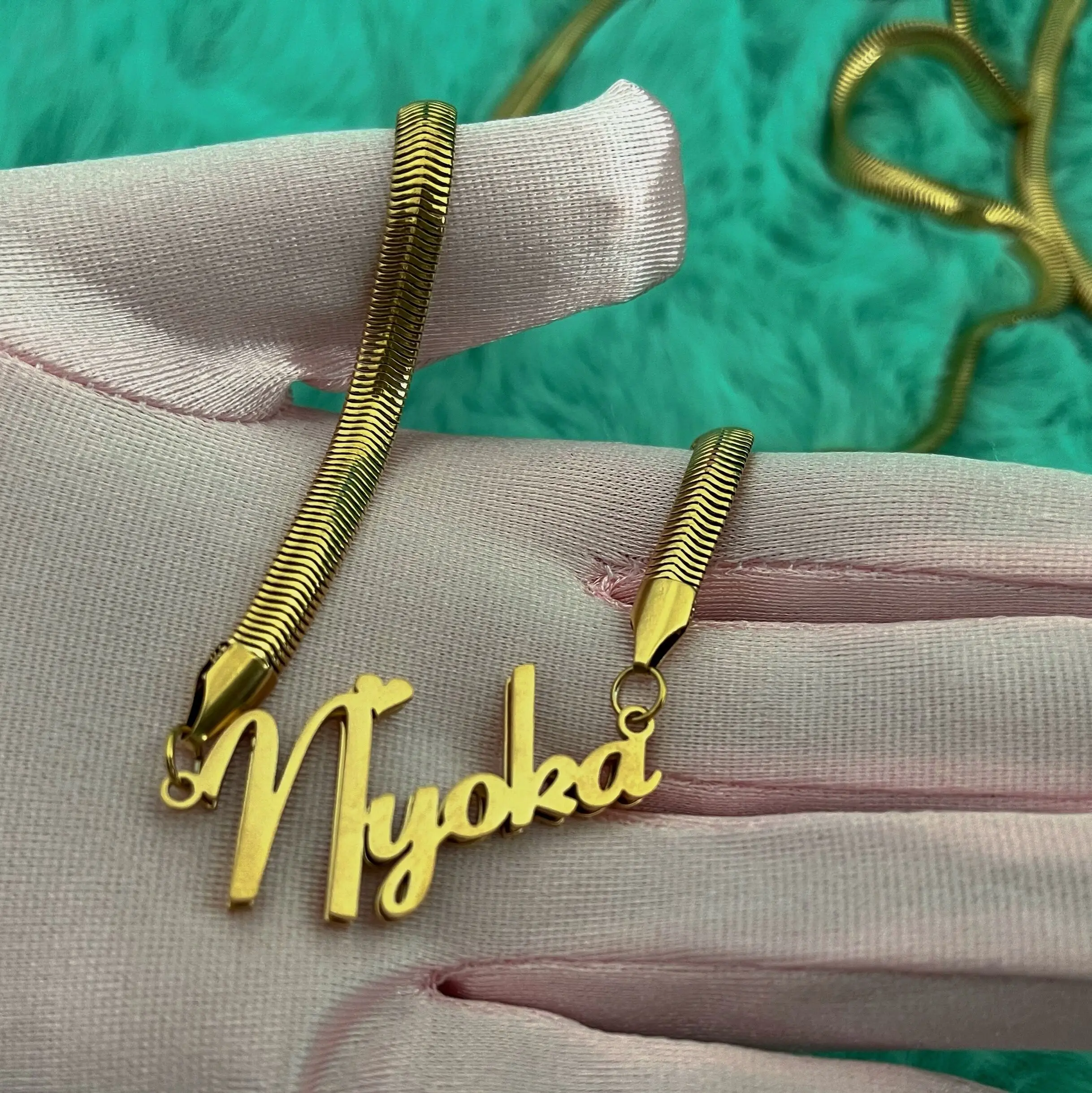 

Fashion Personalised Custom Gold Plated Snake Name Plate Necklace For Women, Gold/silver