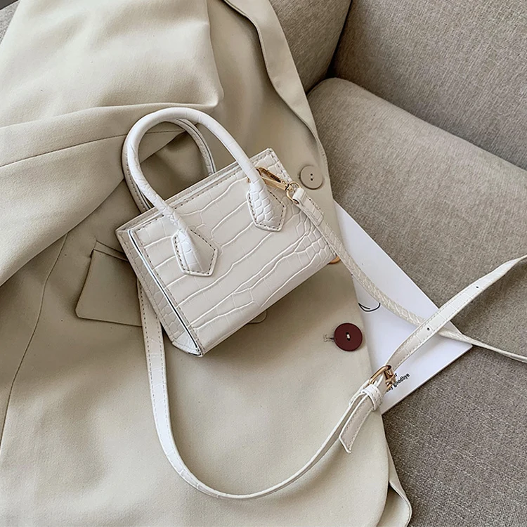 

2020 new women fashion portable messenger bag single shoulder leather small square handbag, Black,white
