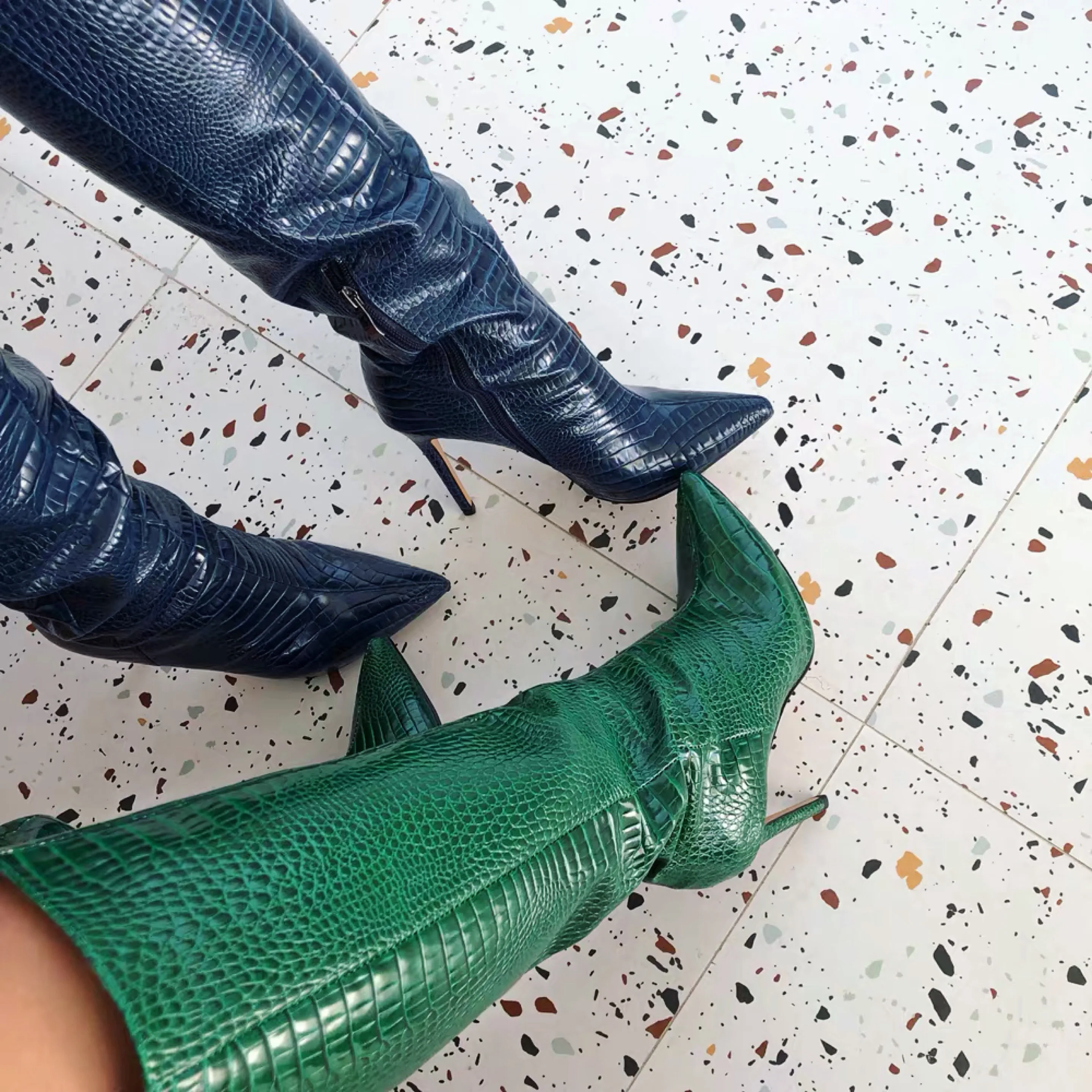 

2020 New arrival green snake jackboot for party women, Customized color