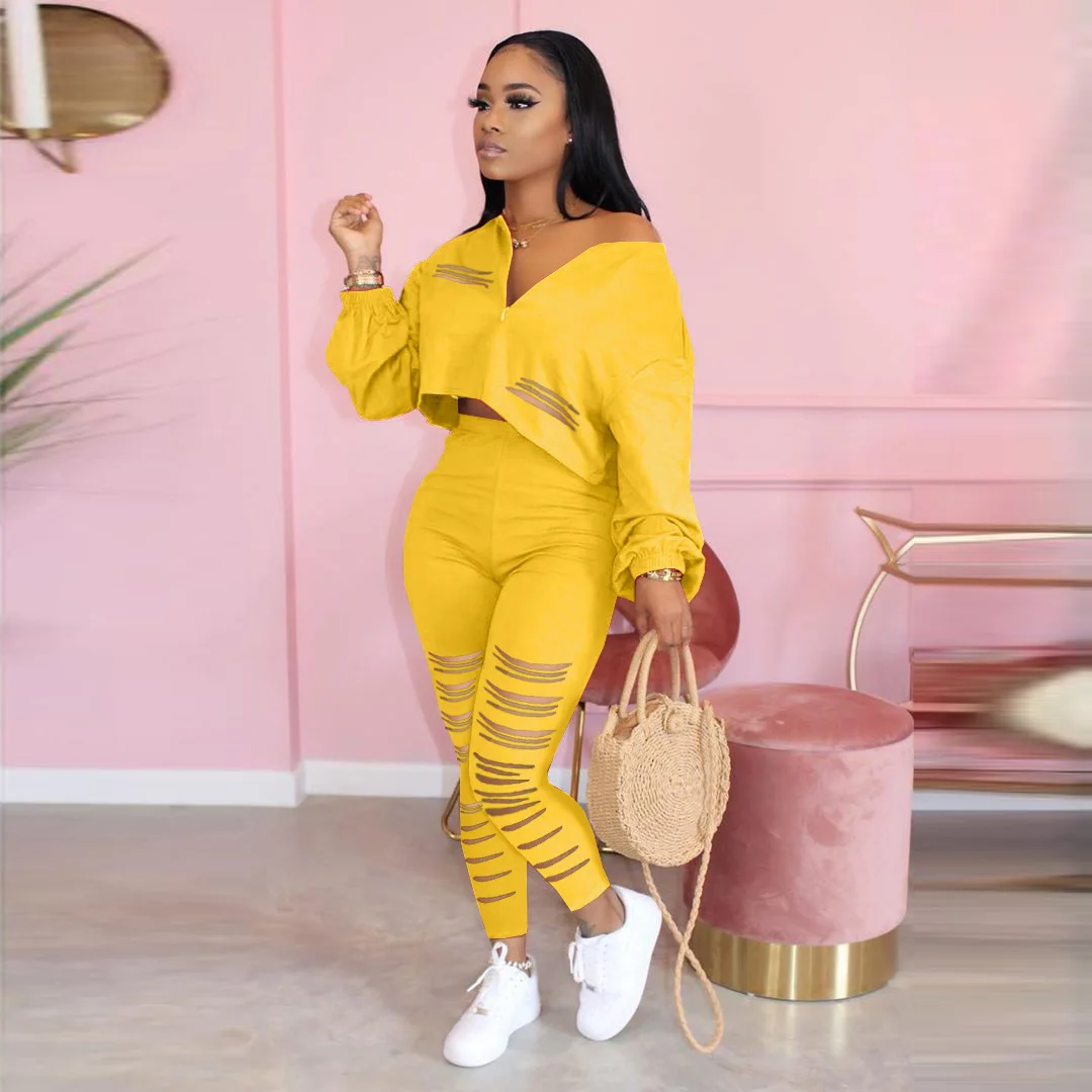 

2021 Vintage Casual Floral Prints Two Piece Velvet Set Women 2 Piece Women Pants Outfit, Customized color