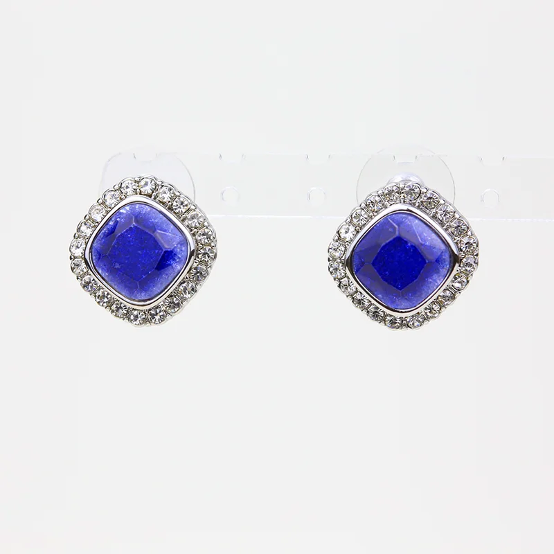 

Irregular three-dimensional Synthetic Stone Jewelry The square blue glass is inlaid with diamond Earrings