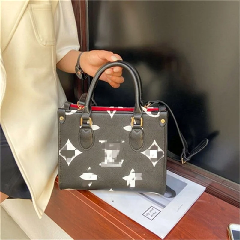 

Vintage Women Large Capacity Printing Handbags, White/khaki/blue/black/brown/red