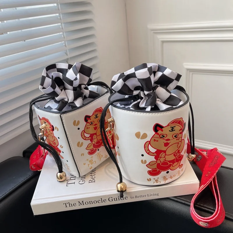 

Fashion Chinese Printing Cross Shoulder String Tote Bucket Bag Women Tiger New Year Style Mini Suede Leather Handbag