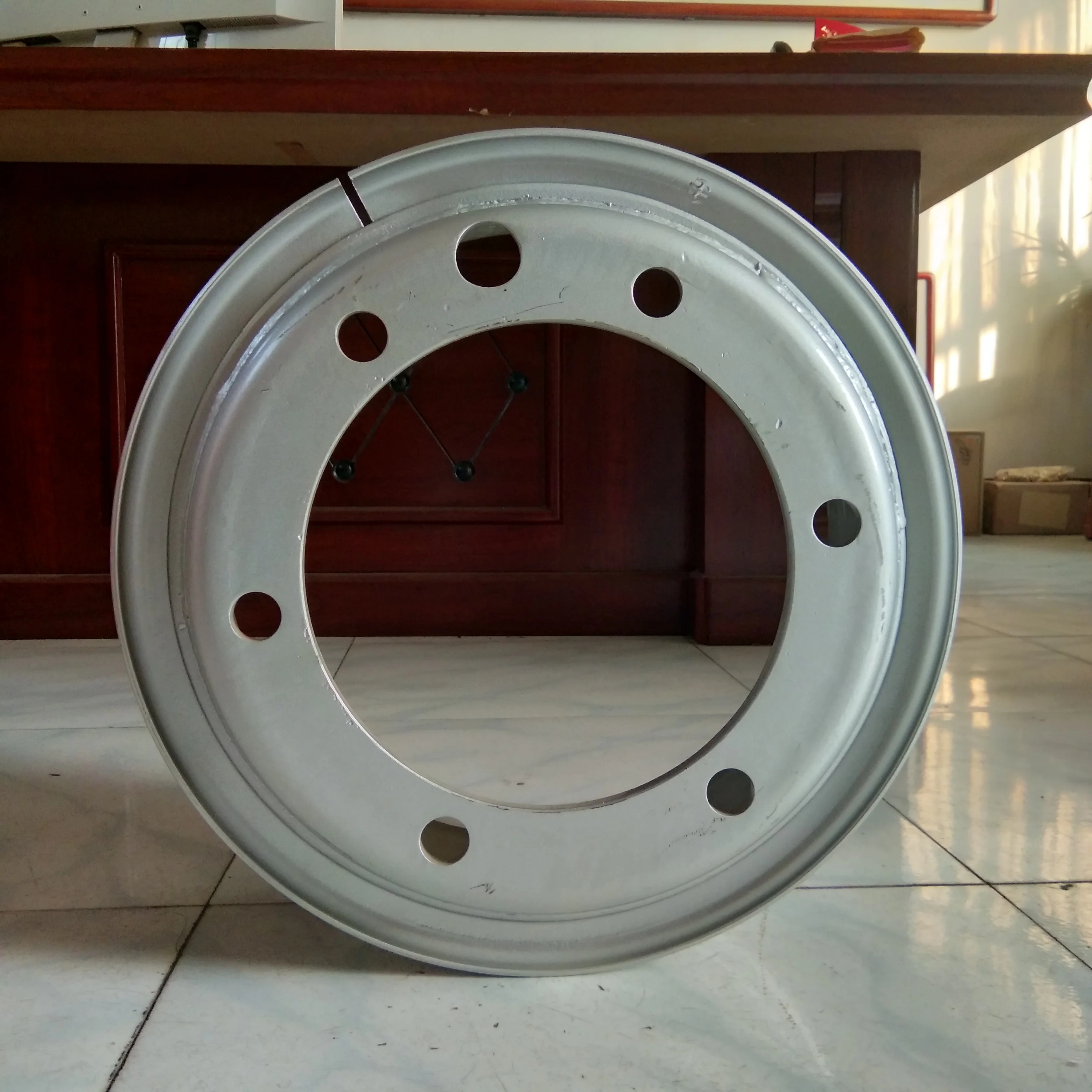 

5.5F-16 bus abrasive buffing Heavy duty manufacture wheel rim, Customer demands