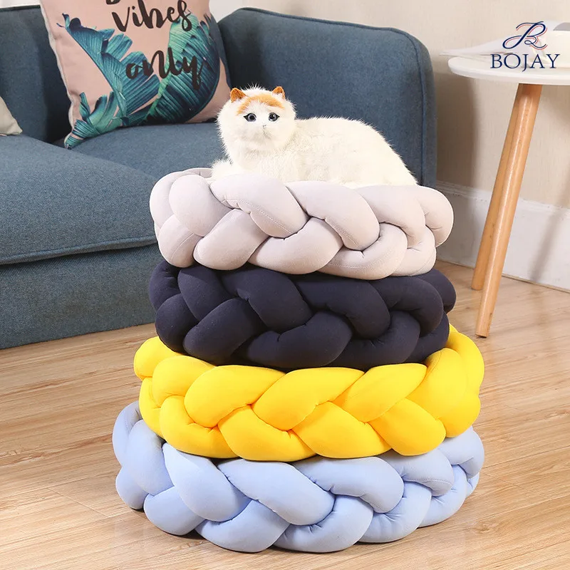 

High Quality Cute Cotton Knitted Cat Nest Basket Warm Soft Woven Handmade Chunky Knit Pet Bed Nest Cozy Cuddle for Dogs & Cats