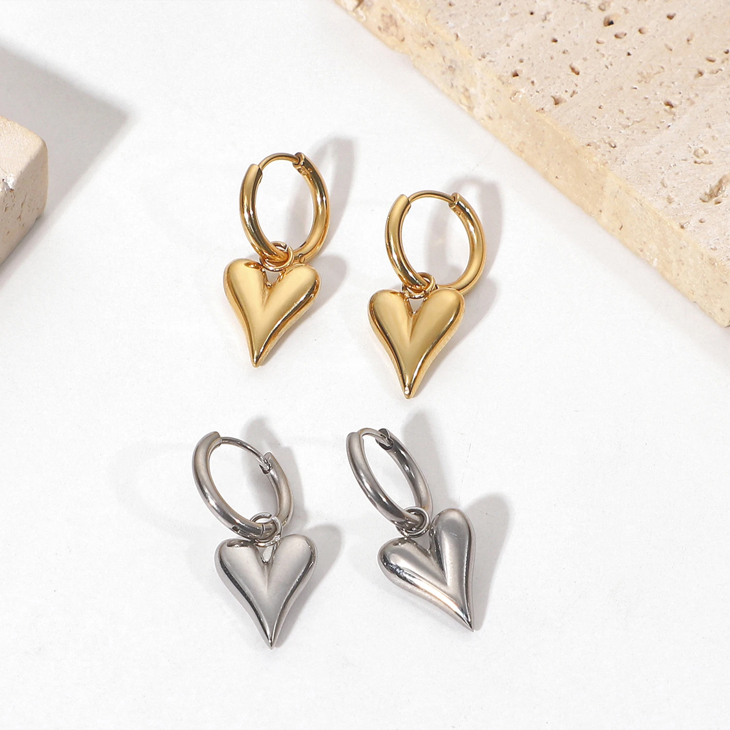 

Luxury Trendy Jewelry 14K Gold Plated Stainless Steel Elongated Heart Love Pendant Hoop Earrings For Women