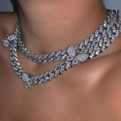 

2020 Creative Fashion Shiny Rhinestone Crystal Butterfly Choker Necklace Crystal Butterfly Cuban Chain Necklace