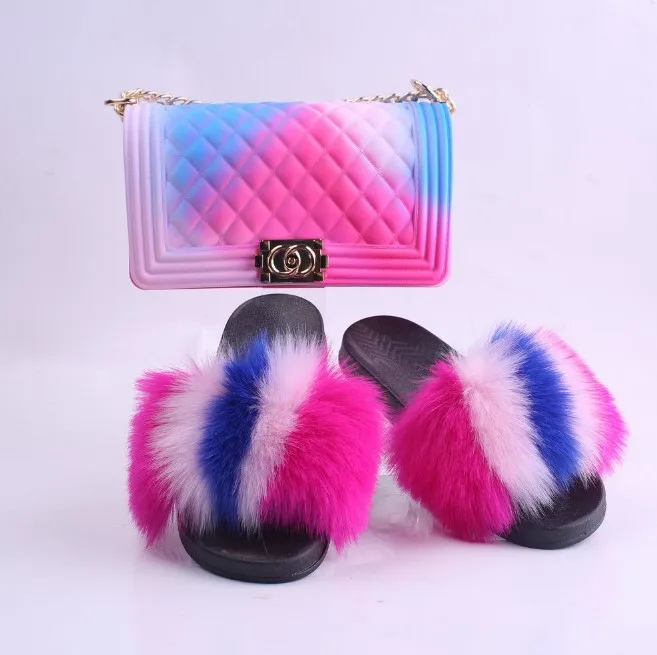 

fur slippers for women and women hand bags, Picture color