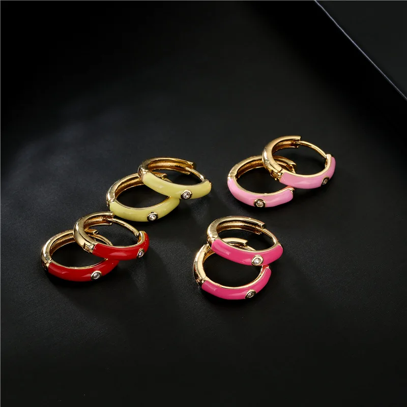 

Classic 18K Gold Plating Small Hoop Earring Red Pink Enamel Round Huggie Earring For Women Girls