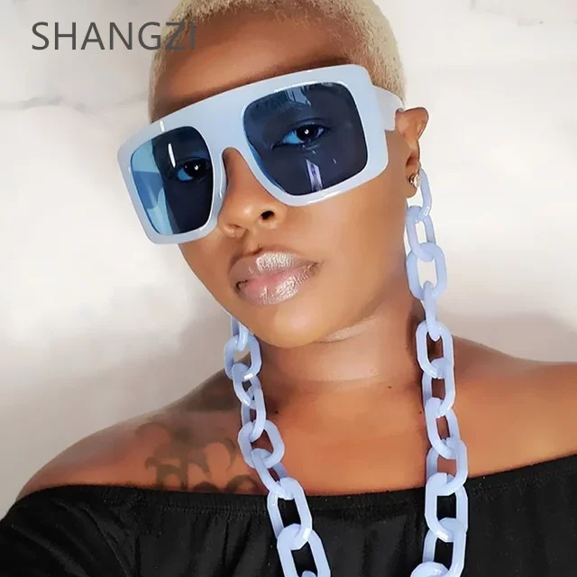 

GGNQ10688 special design sun shades with chain exaggerated style oversized sunglasses women