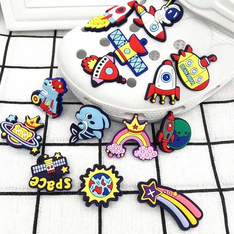 

New PVC cartoon personality trend soft rubber hole shoes flower buckle garden shoes charm accessories, Customized color