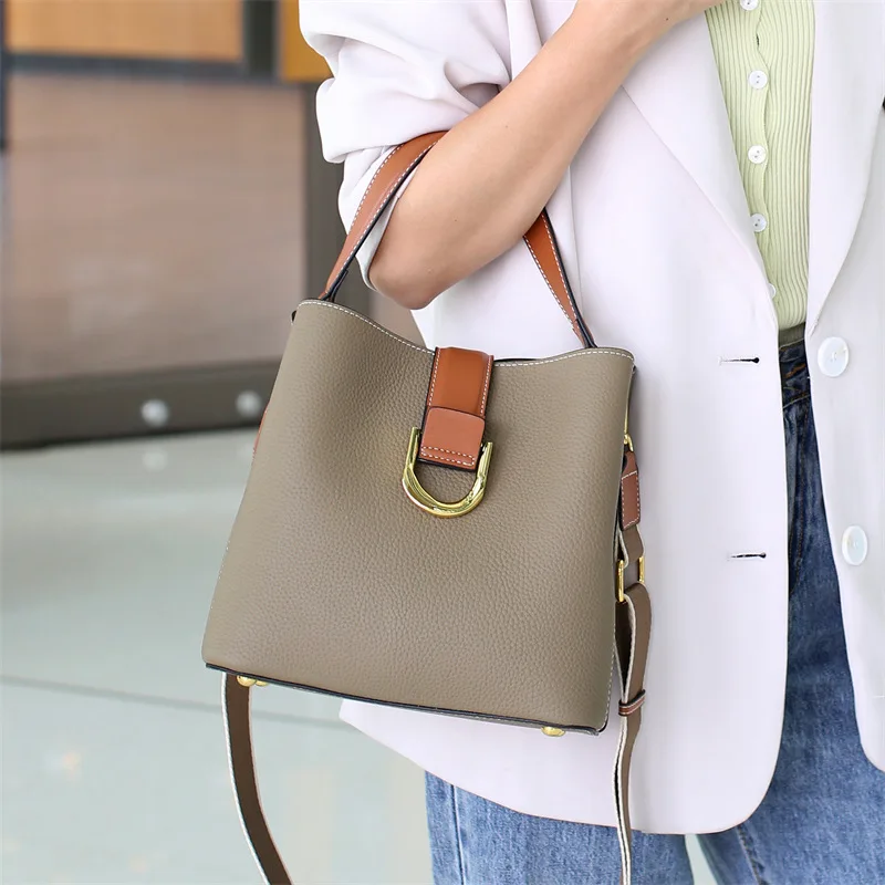 

2022 New Design Cowhide Purses And Handbags Hand Bags Ladies Fashion Women Bags Genuine Leather Designer Handbags For Women, Black, beige