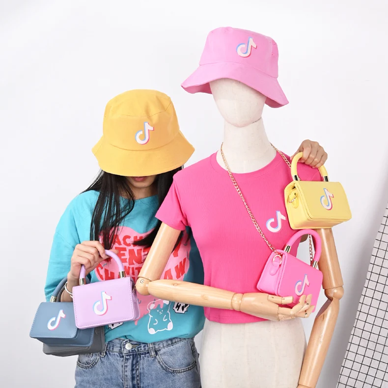 

Custom Women 3 Piece Clothes Tiktok Designer Bucket Hat and Purse Set Matching O-Neck T-Shirt for Women