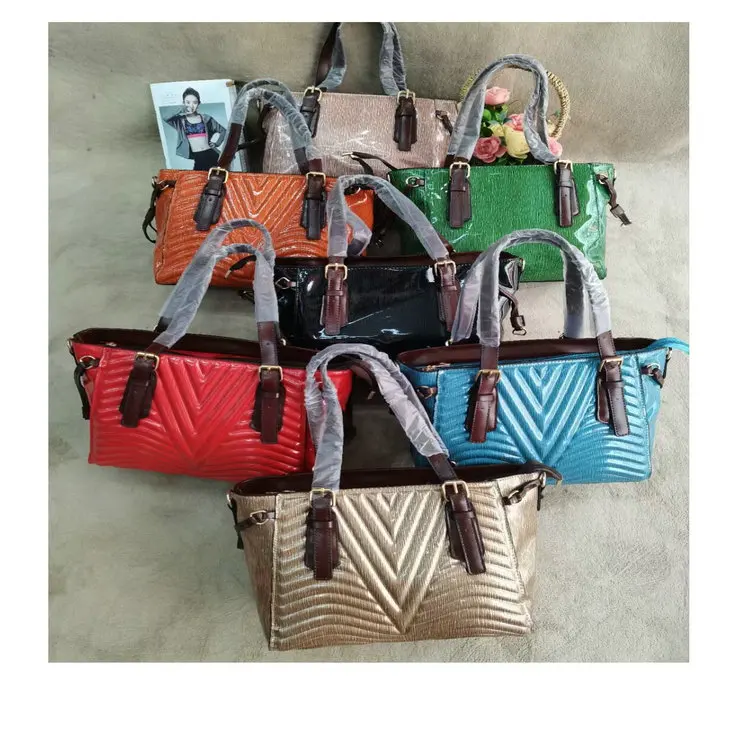 

4.68 Dollar Model A8-017 PU Leather Good Quality shoulder handbag with different colours, Mix