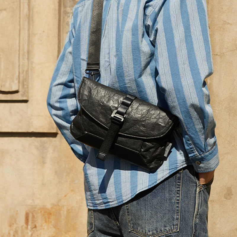 

High quality tyvek waterproof black unisex travel chest bags sports shoulder chest bags, Black, white, gray