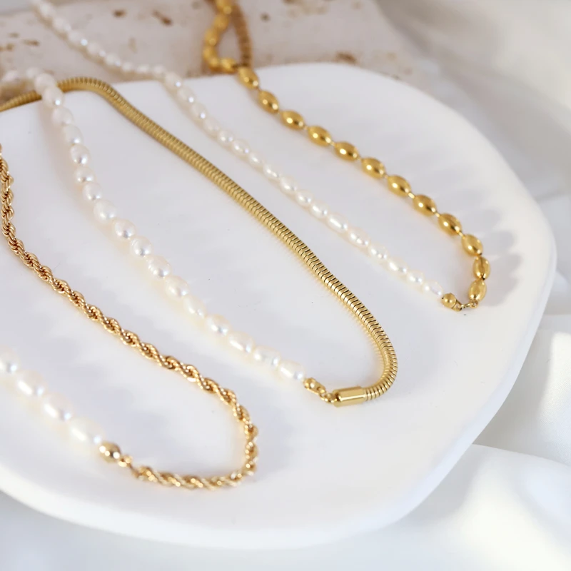 Wholesale Custom Logo 18k Gold Plated Stainless Steel Dainty Jewelry Asymmetry Half Snake Chain Fresh Water Pearl Necklace