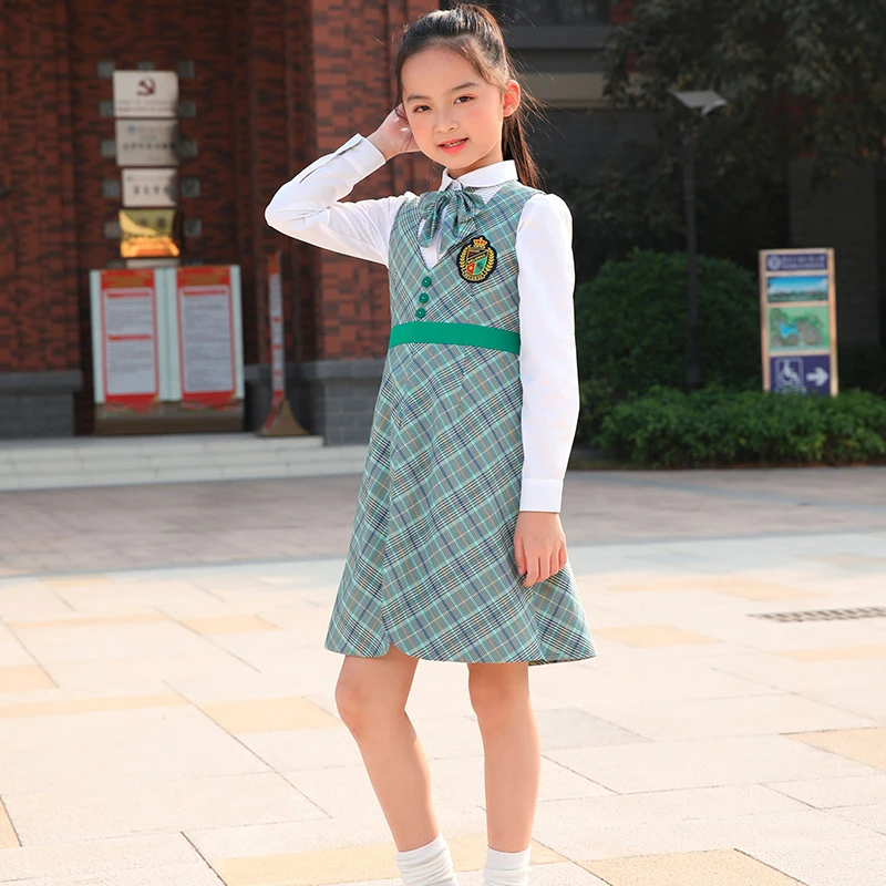 green school pinafore
