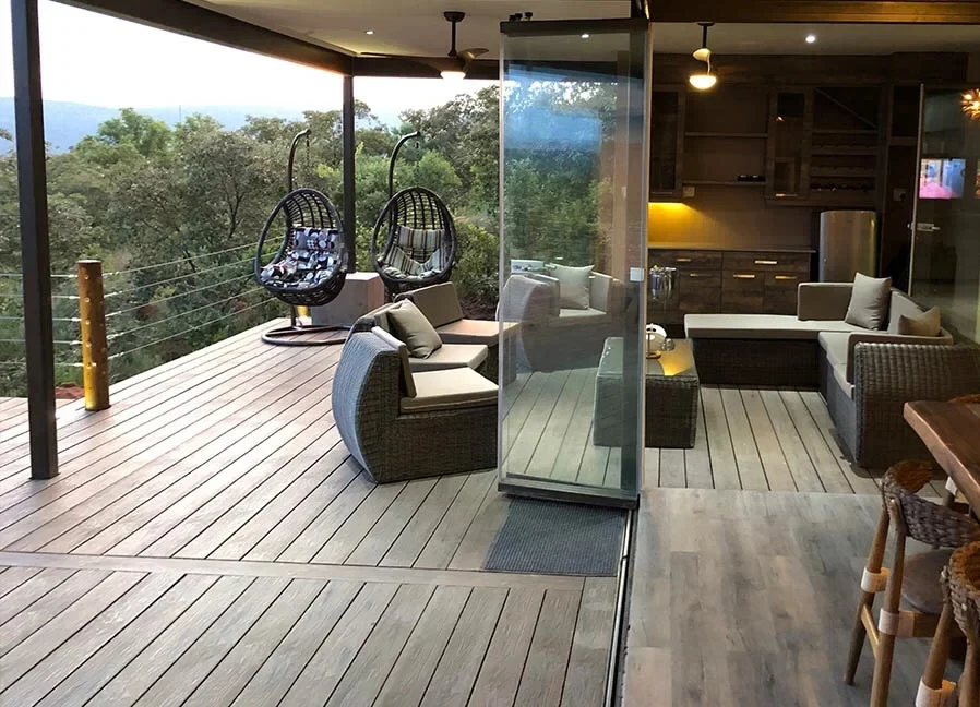 Good Quality Wood Grain Wood Composite Outdoor Decking WPC Flooring