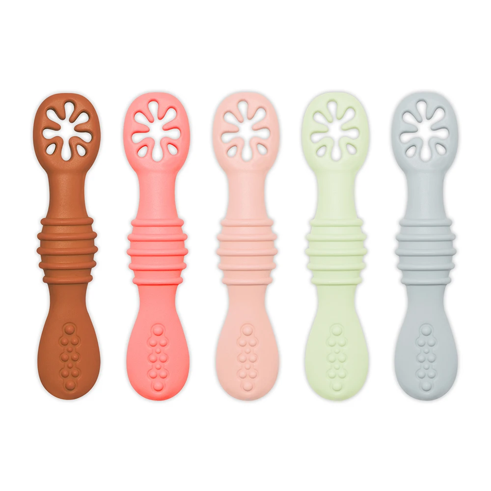 

2021 Ergonomic Safe Toddler Self Feeding Utensils Set BPA Free Baby Led Weaning Pre-Spoon Soft-Tip Training Silicone Baby Spoon, 3 colors available