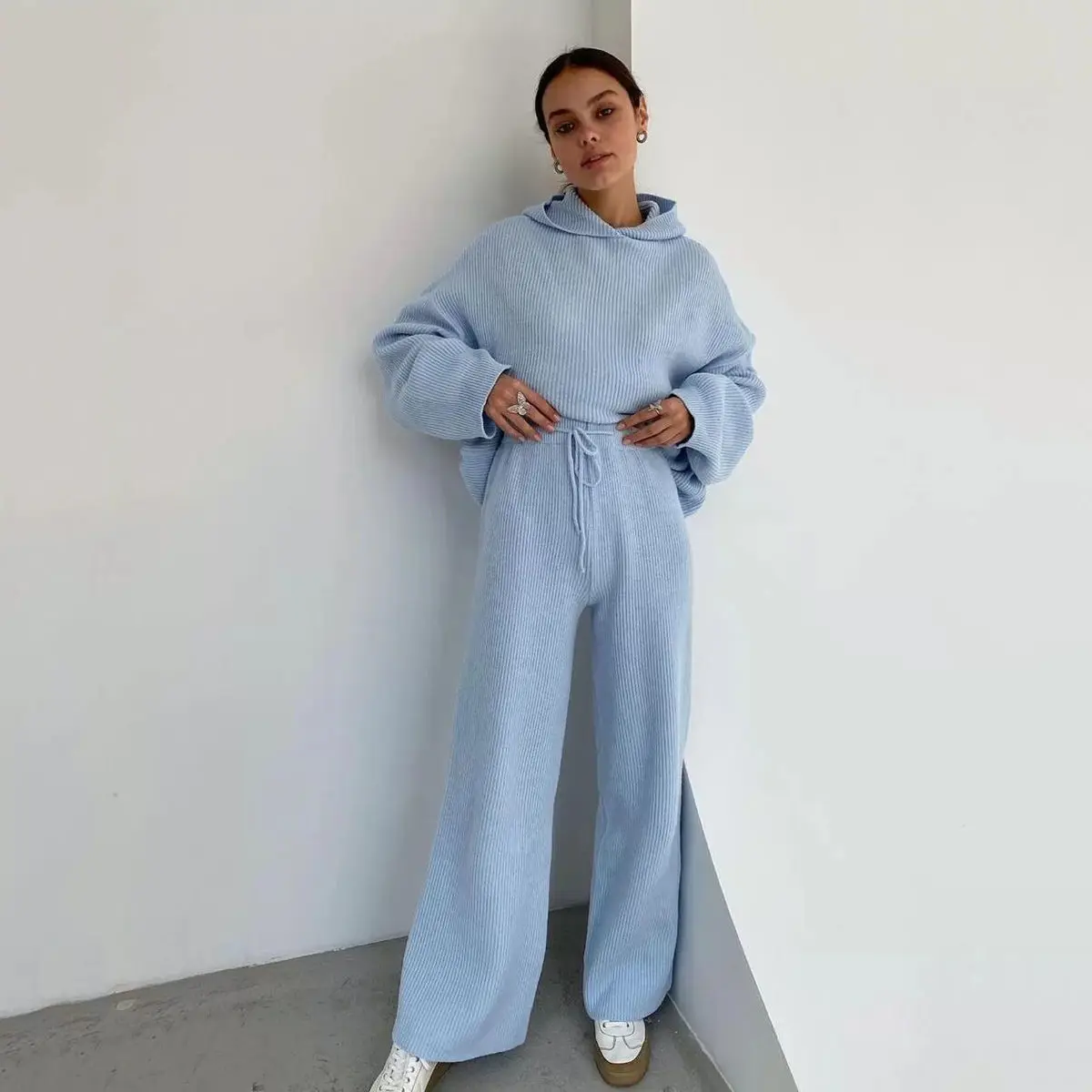 

Hot sale 2021 fashion girl sports suit sexy women's sweater casual pants suit