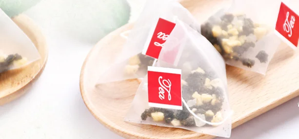 3g Private Label Chinese Dried Peach Oolong Apple Mixed Fruit Tea in Triangle Bags - 4uTea | 4uTea.com