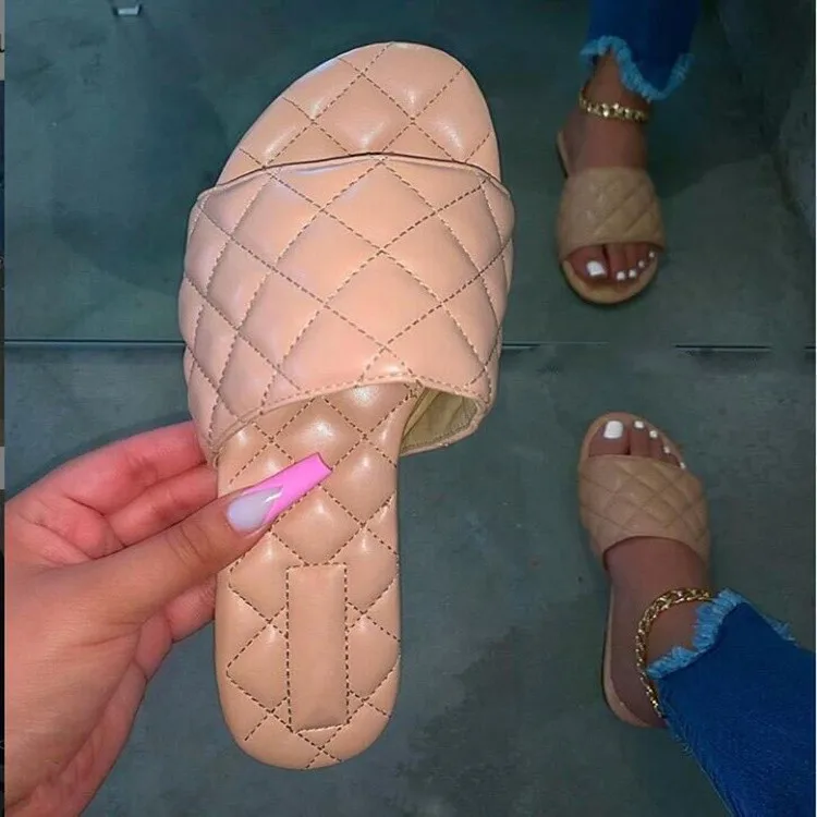 

comfy slippers 2021 Summer European and American comfortable soft bottom flat bottom fashion large size women's beach slippers