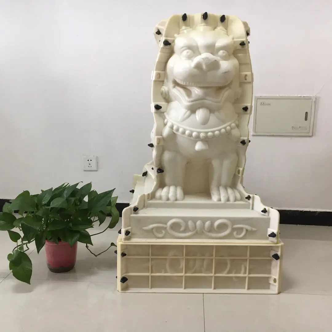 Precast Garden Decoration Cement Concrete Statues Plastic Animal Lion