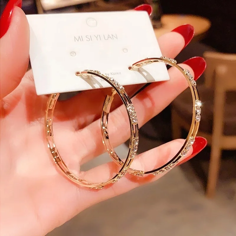 

Luxury Female Big White Round Hoop Earrings Fashion Gold Color Color Wedding Earring Double Zircon Stone Earrings For Women, Gold and silver