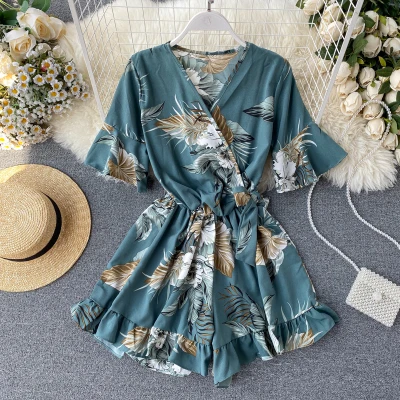 

New fashion women floral printed trumpet sleeve short jumpsuits