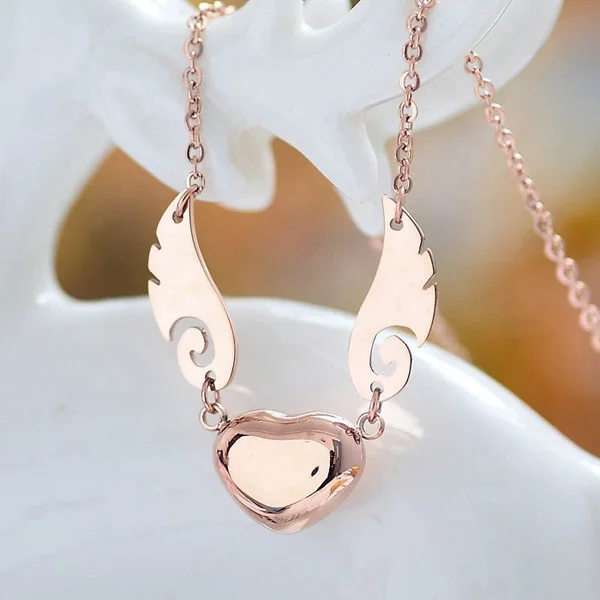 

Elegant Rose Gold Plated Stainless Steel Wing Clavicle Necklace Angle Wing Pendant Necklace