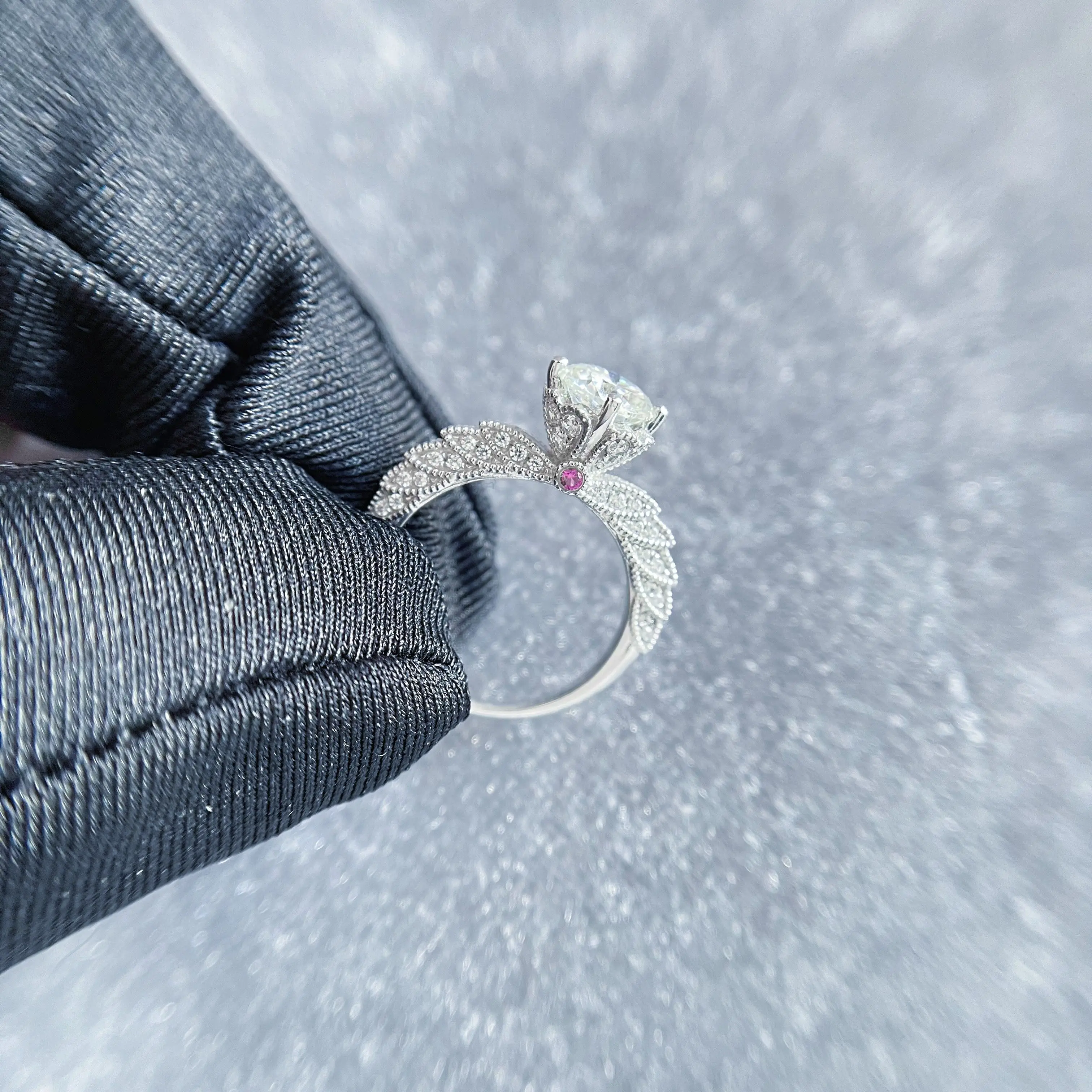 

Wedding Ring Design 0.5 Carat Total Diamond Solid Gold 18K Ring Heart Cut Moissanite VVS1 Ring