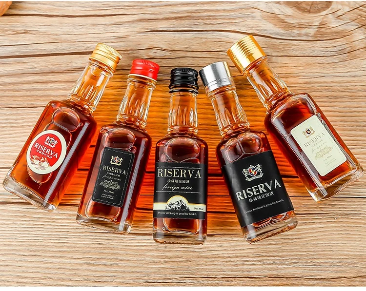 
25ml 50ml 70ml Mini Glass Bottle Clear Wine Liquor Alcohol Spirits Bottle Sales Empty Square Round Glass Bottle 