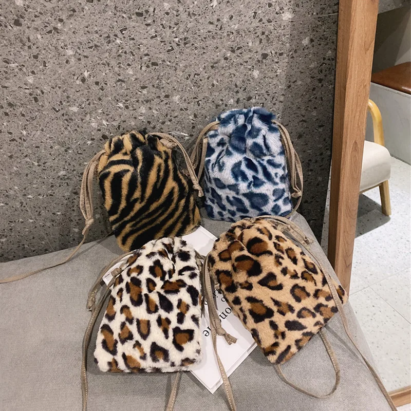 

New autumn and winter designer mini purses leopard bag handbag purse plush leopard bucket bag