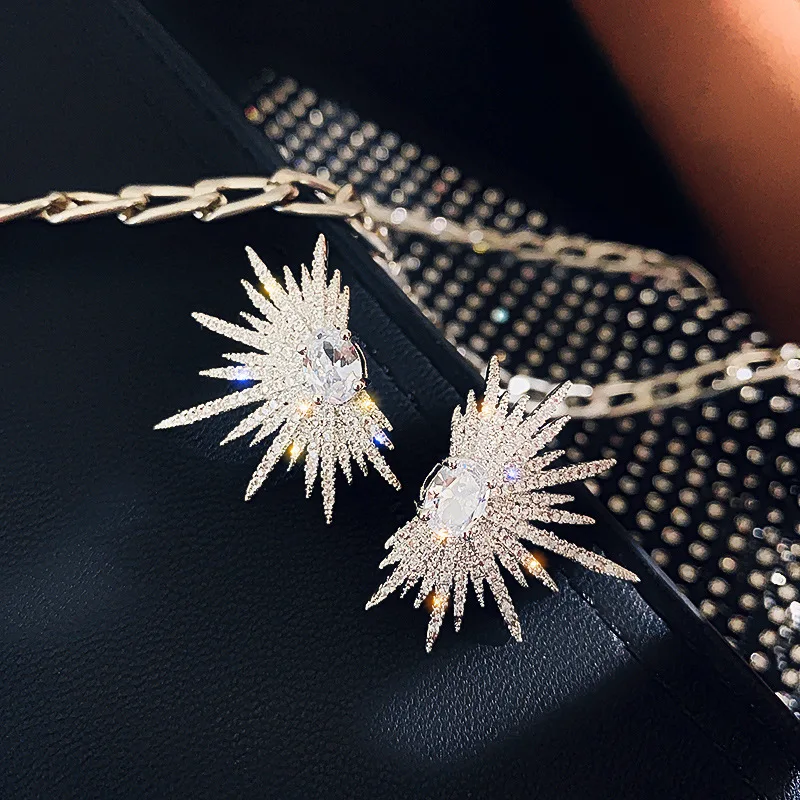 

2021 fashion exaggeration clear diamond zircon earrings stud